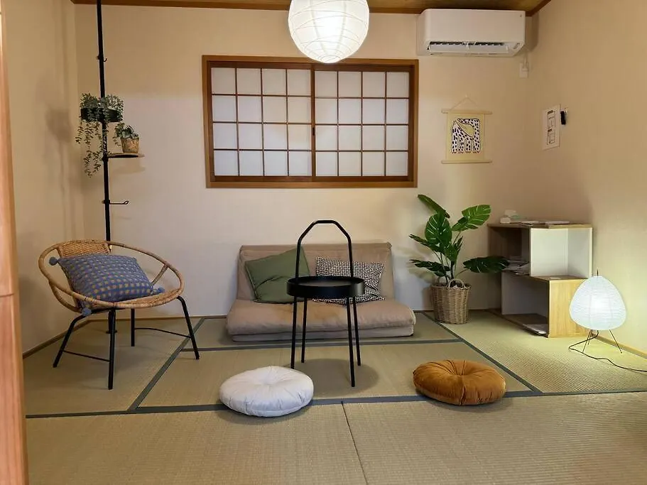 Maomaomao Villa Osaka 0*,